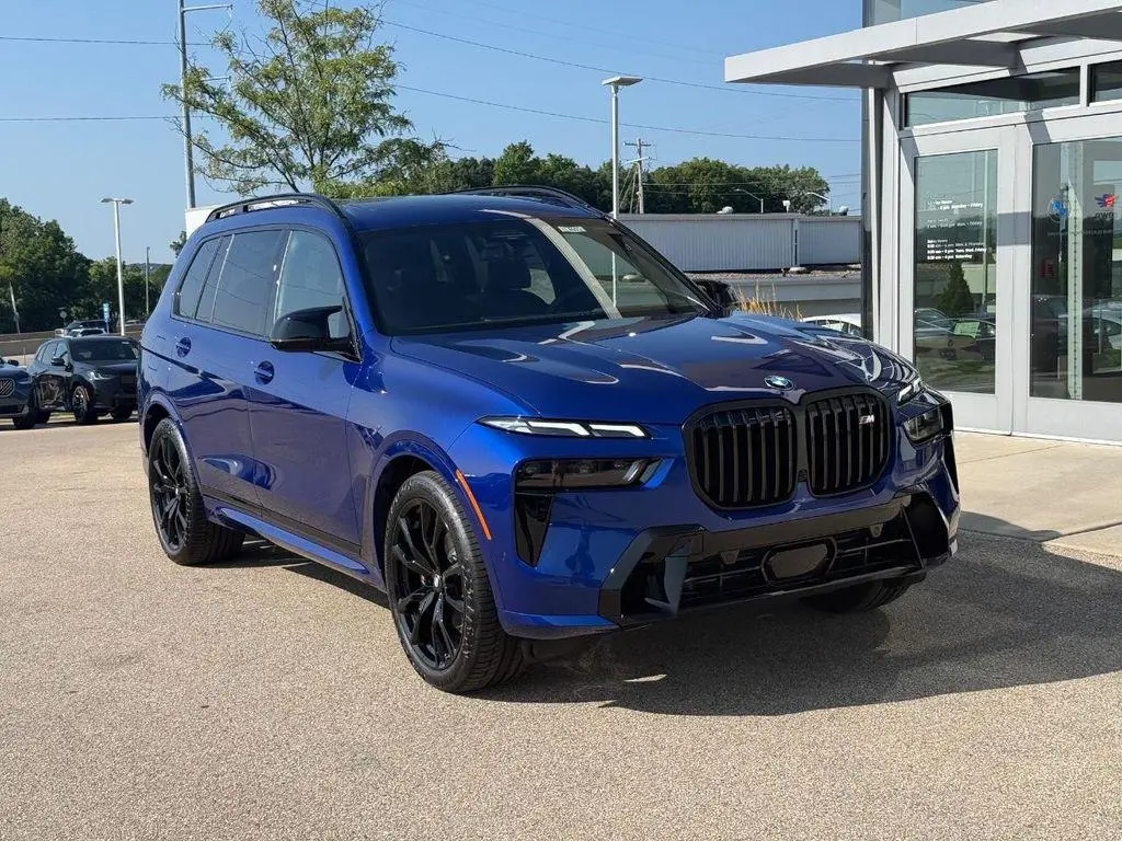 2027 BMW X7 M60i