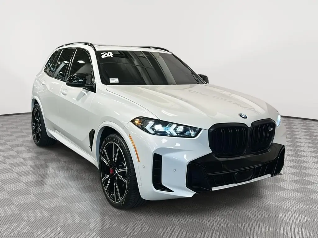 2024 BMW X5 M60i