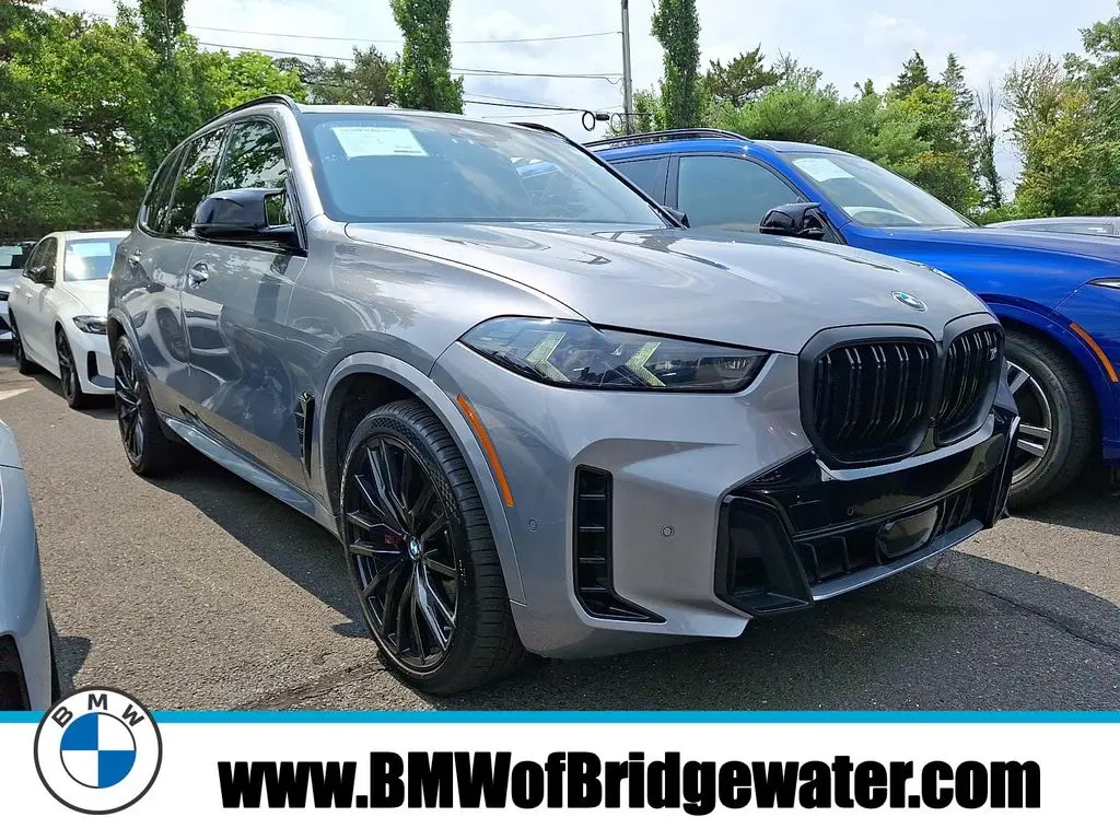 2025 BMW X7 M60i