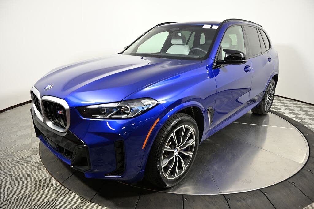 2025 BMW X7 M60i