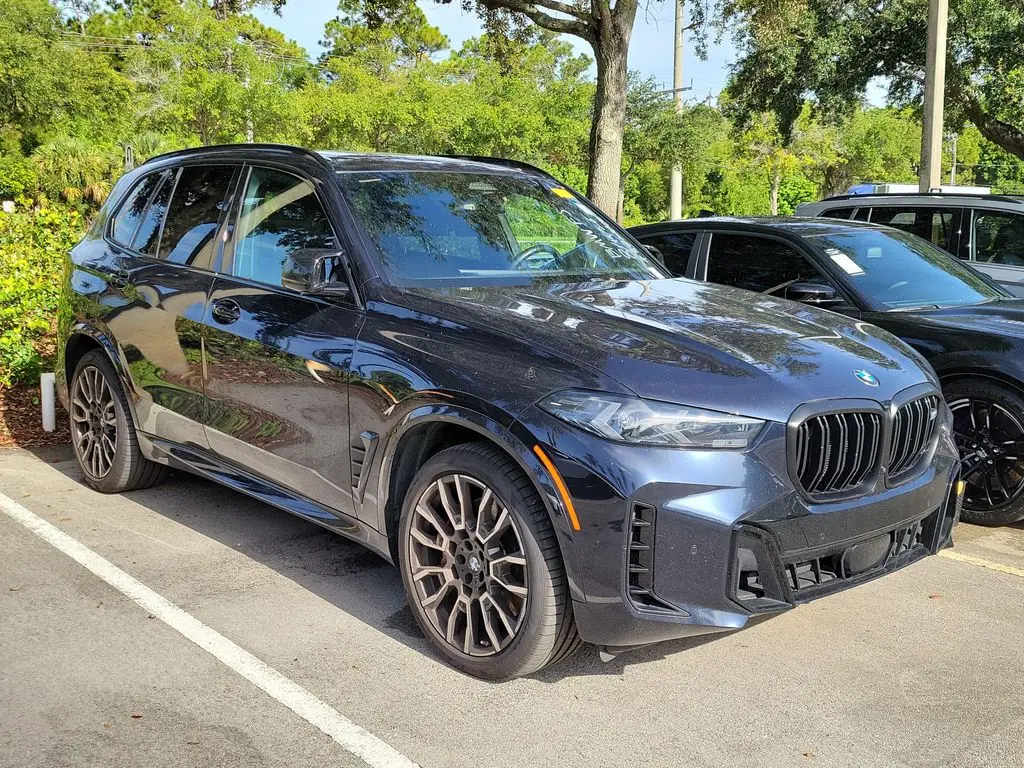 2024 BMW X5 M60i