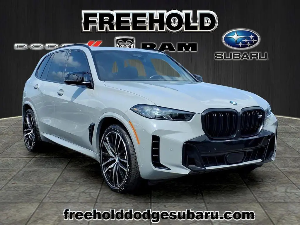 2024 BMW X5 M60i