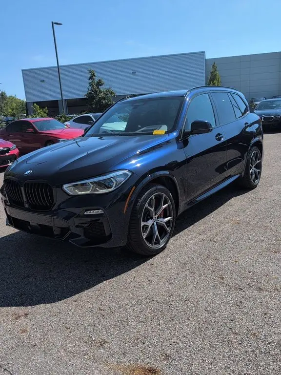 2021 BMW X5 M50i