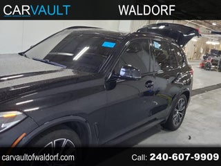 2021 BMW X5 M50i