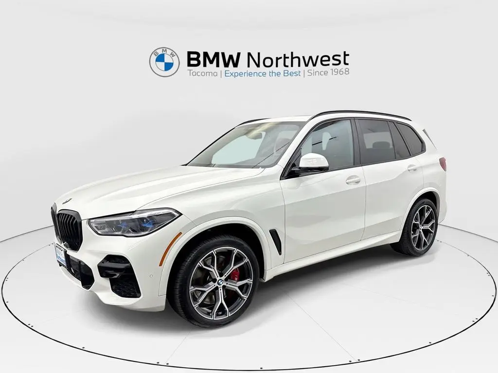 2023 BMW X5 M50i