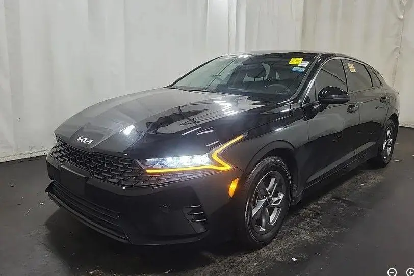 2023 Kia K5 LXS