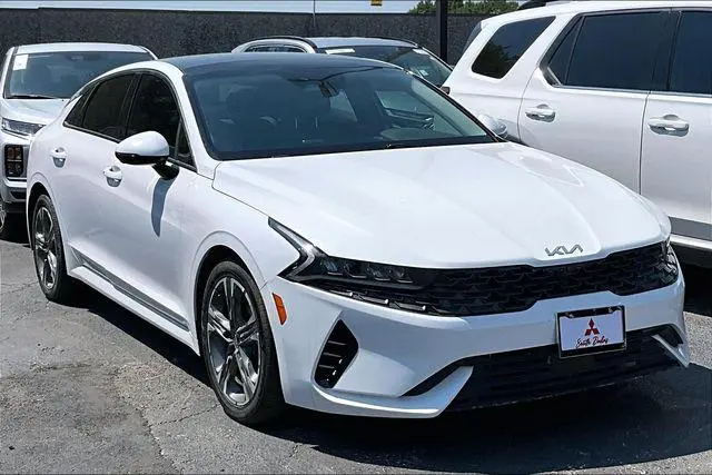 2022 Kia K5 EX