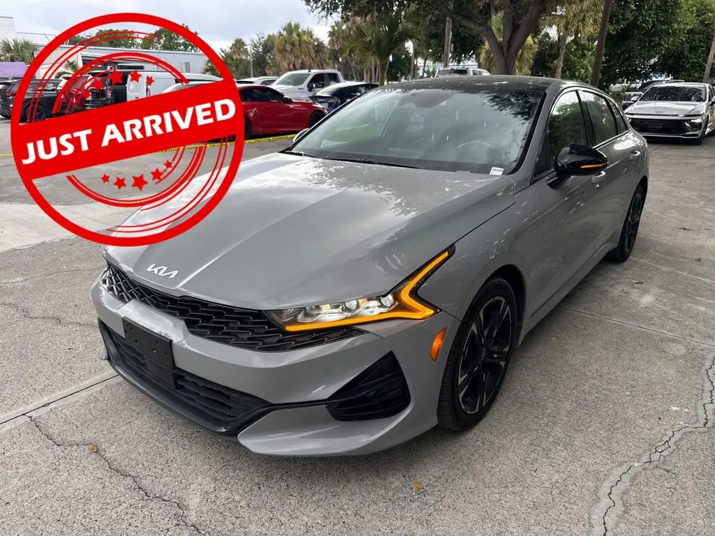 2024 Kia K5 GT-Line