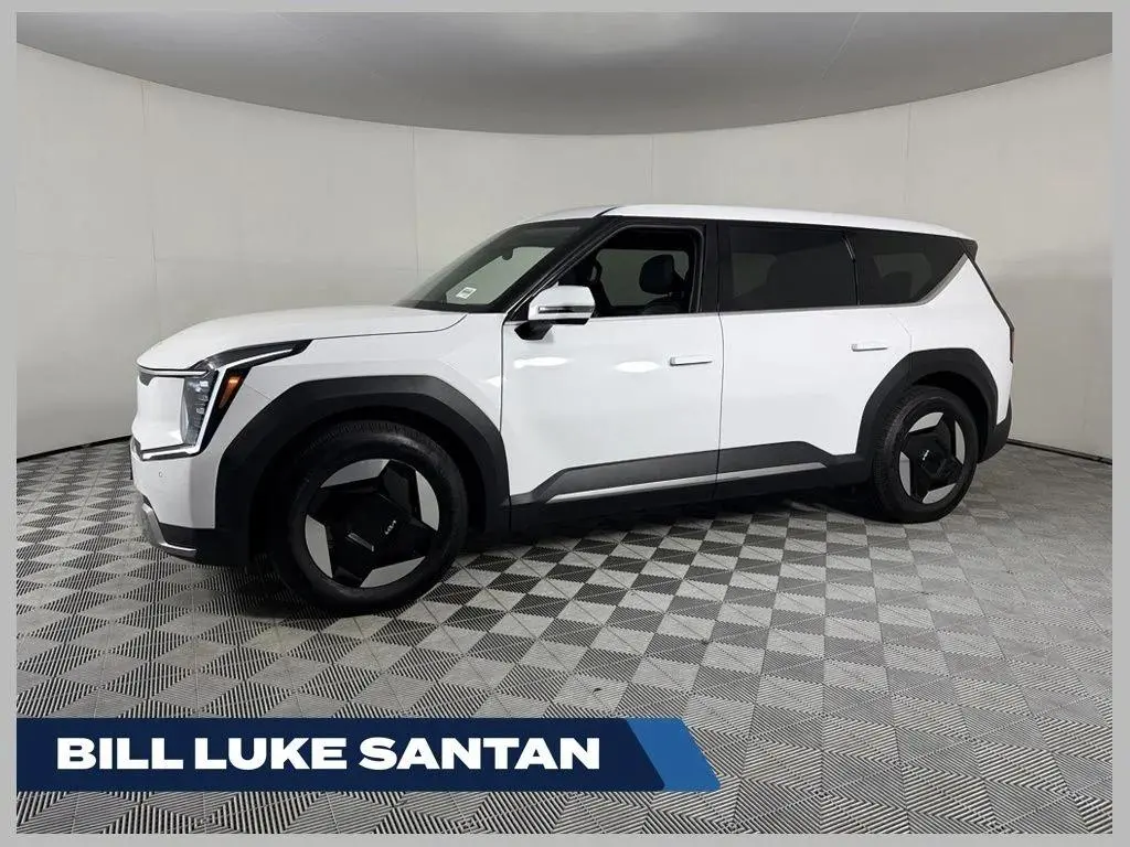 2026 Kia EV9 Light Long Range