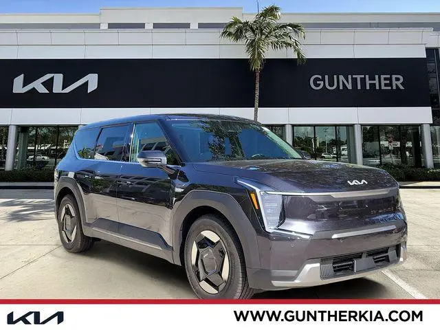 2026 Kia EV9 Light Long Range
