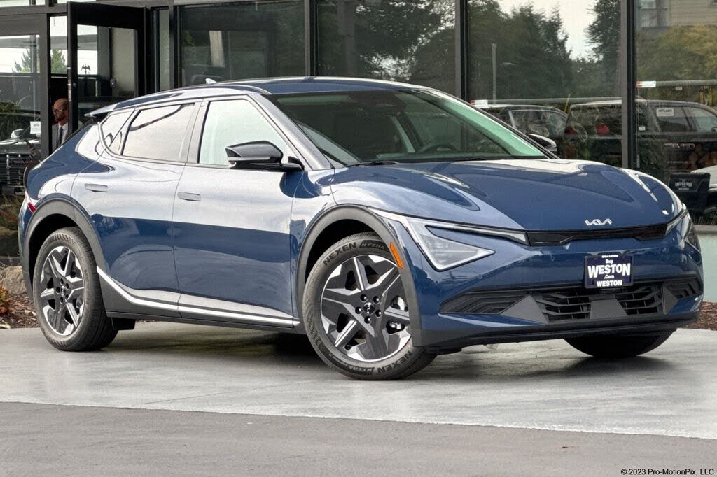 2026 Kia EV6 Light