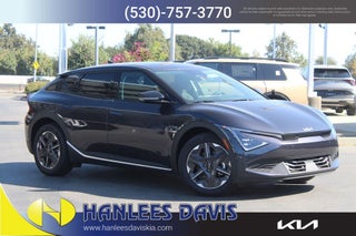2025 Kia EV6 Light