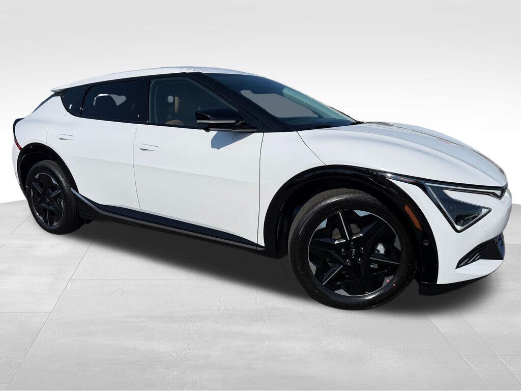 2026 Kia EV6 Wind
