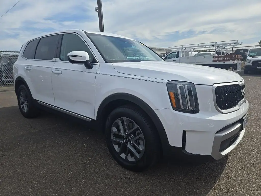 2024 Kia Telluride LX