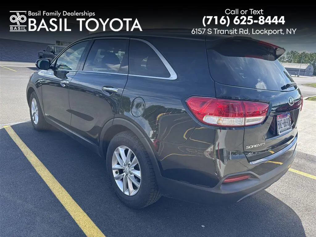 2018 Kia Sorento LX