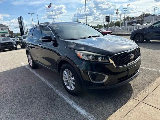 2017 Kia Sorento LX