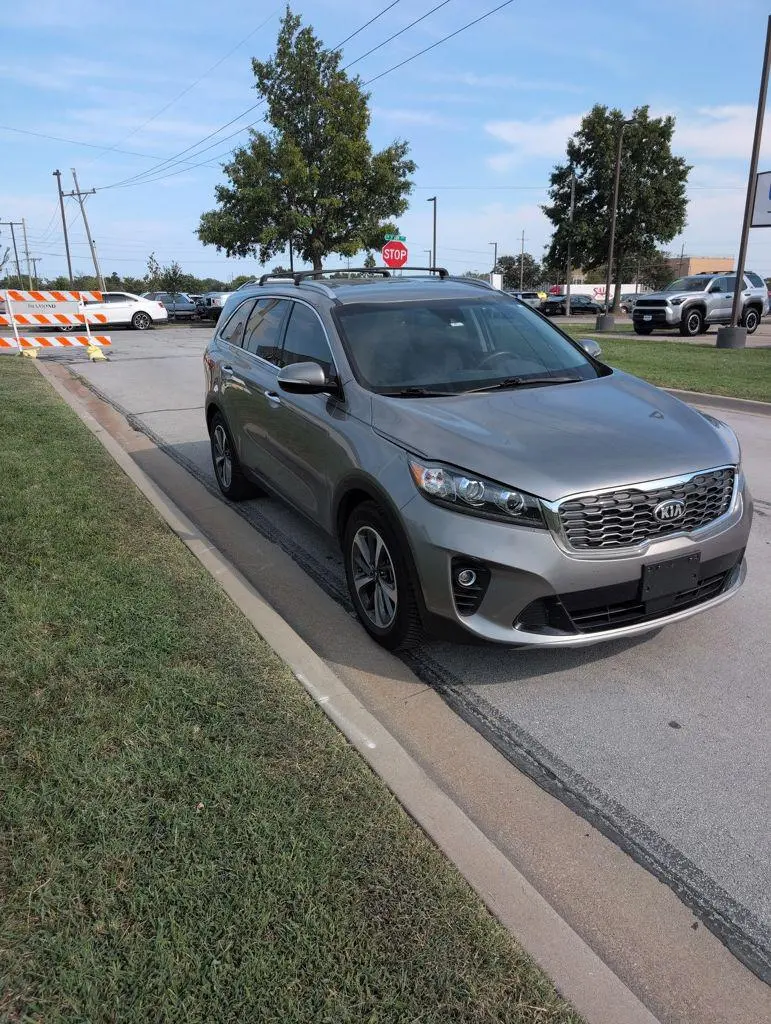 2019 Kia Sorento EX Sport