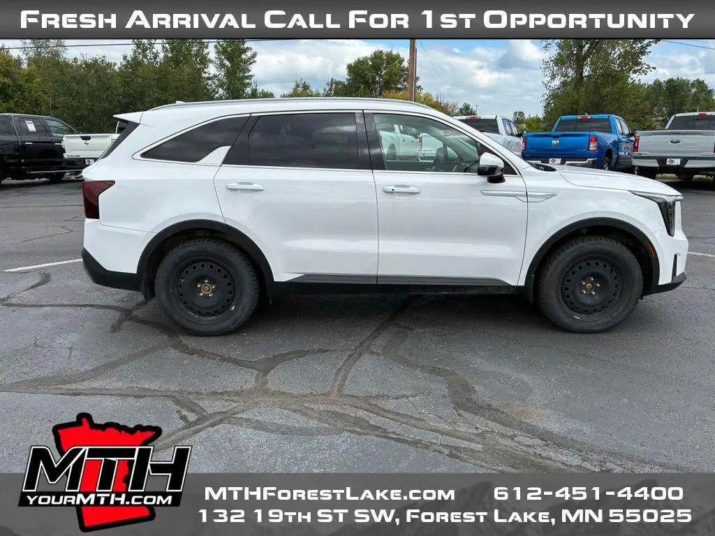 2025 Kia Sorento EX; X-Line EX