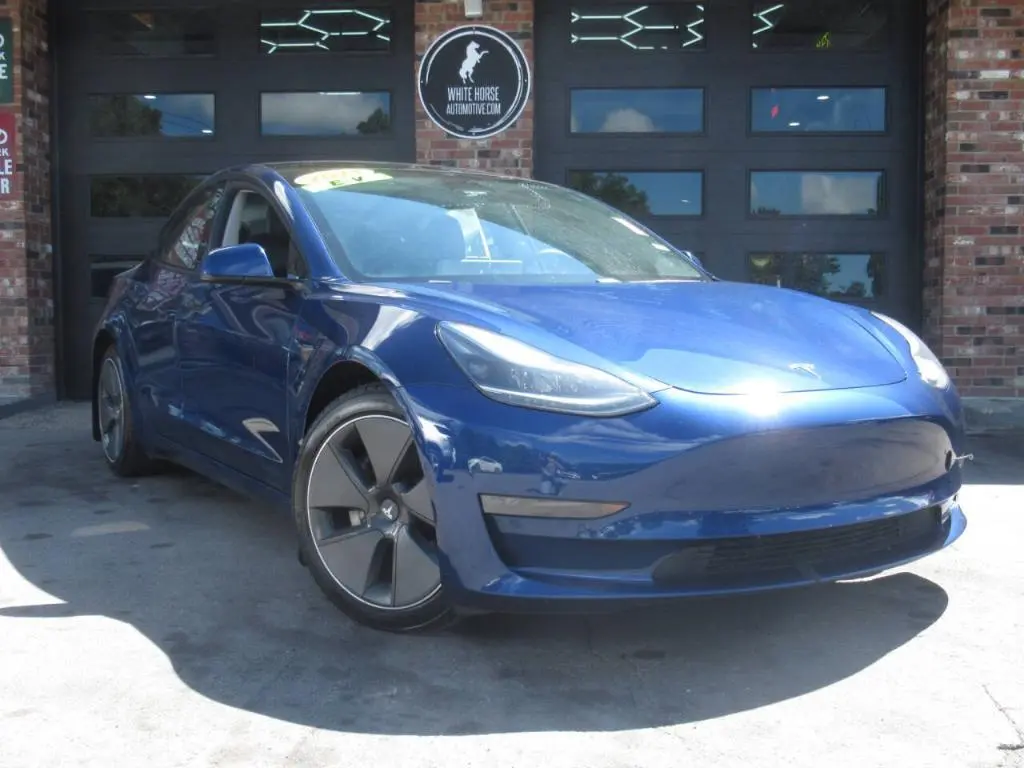 2021 Tesla Model 3 Standard Range Plus