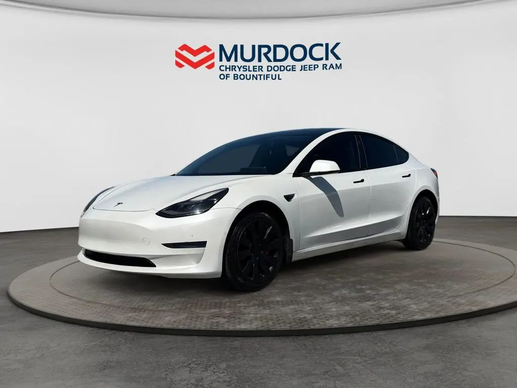 2021 Tesla Model 3 Standard Range Plus