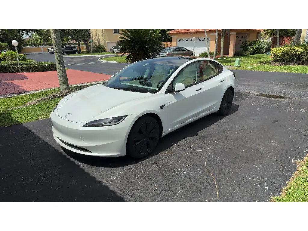 2024 Tesla Model 3 Long Range