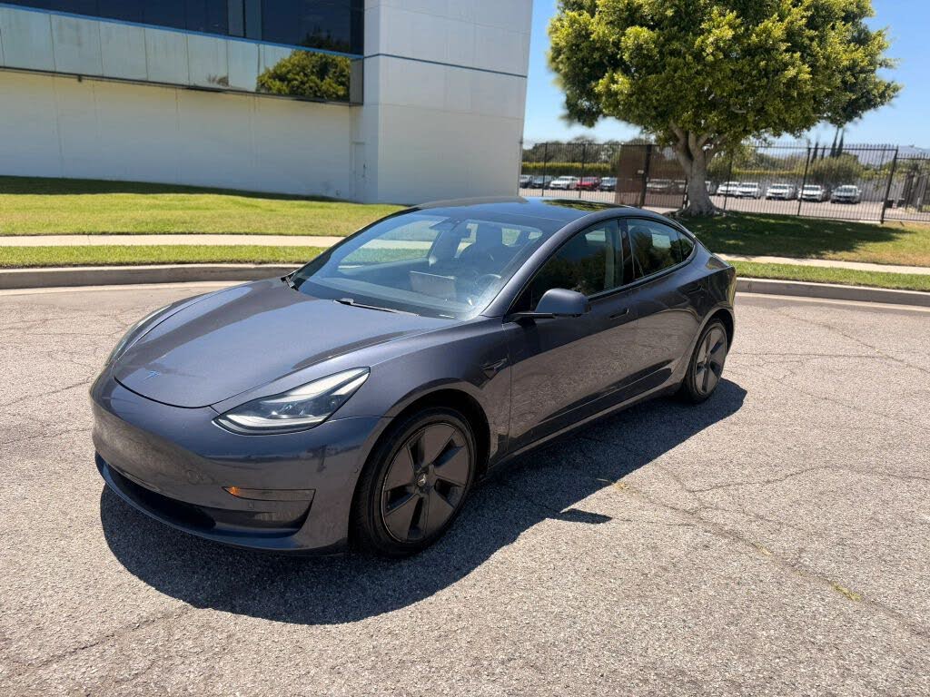 2021 Tesla Model 3 Standard Range Plus