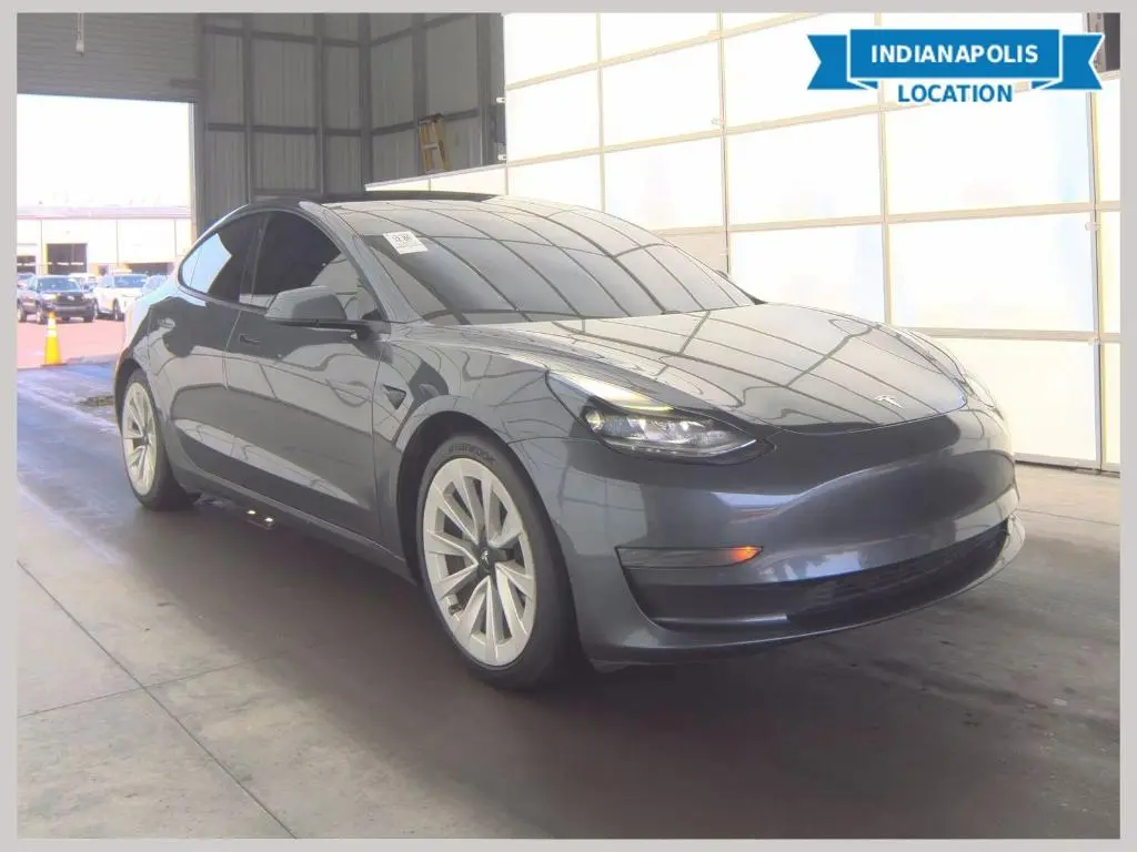 2021 Tesla Model 3 Standard Range Plus