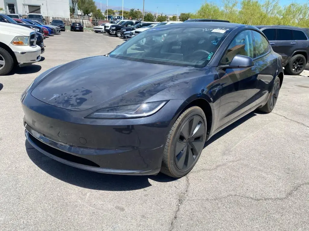 2025 Tesla Model 3 Long Range