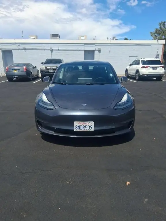2020 Tesla Model 3 Standard Range Plus