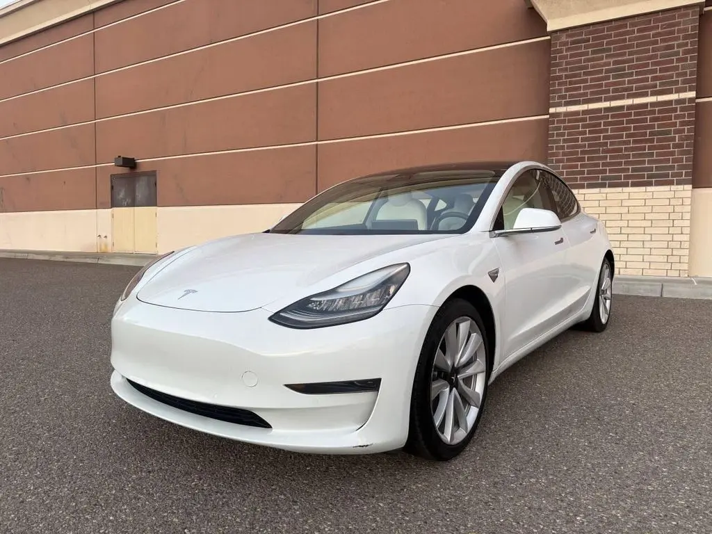 2020 Tesla Model 3 Standard Range Plus