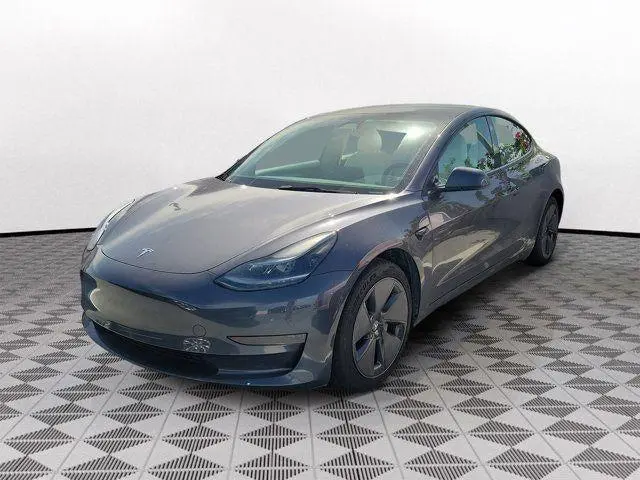 2025 Tesla Model 3 Long Range