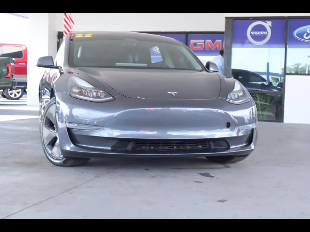 2022 Tesla Model 3 Long Range