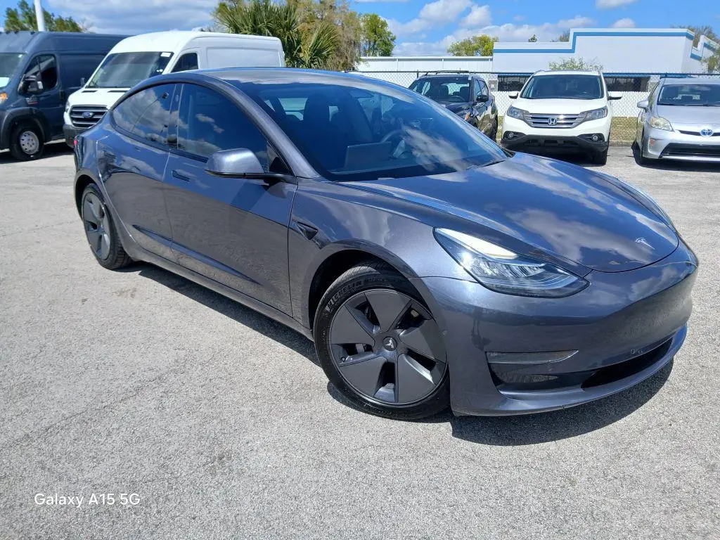 2022 Tesla Model 3 Long Range