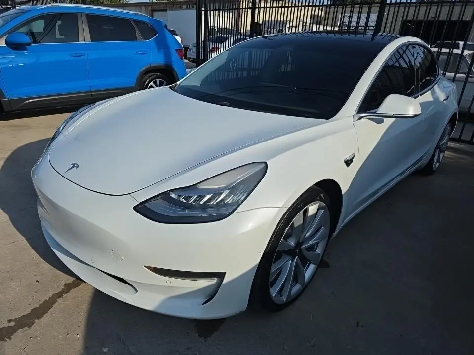 2018 Tesla Model 3 Performance