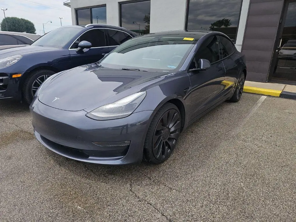 2023 Tesla Model 3 Performance