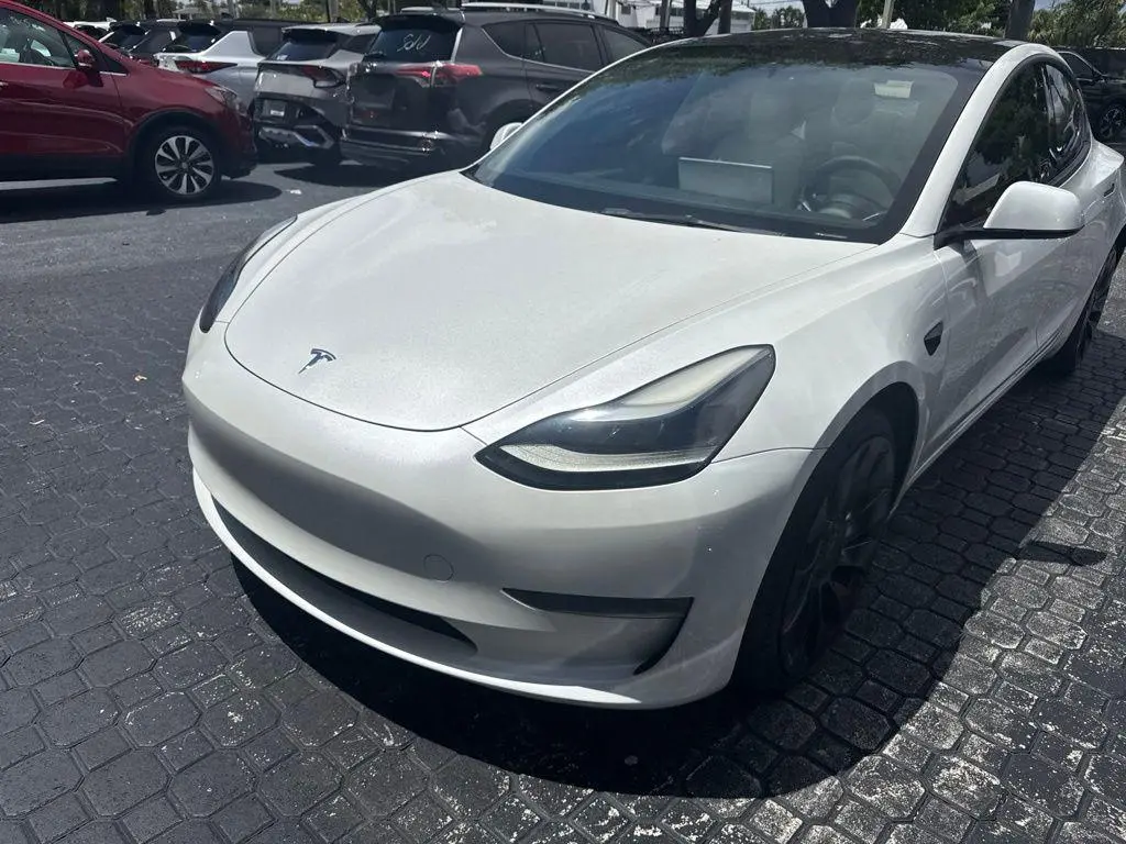 2023 Tesla Model 3 Performance