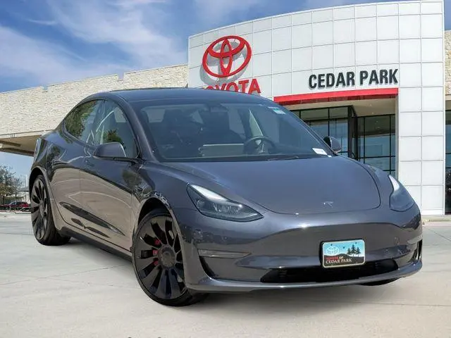 2023 Tesla Model 3 Performance