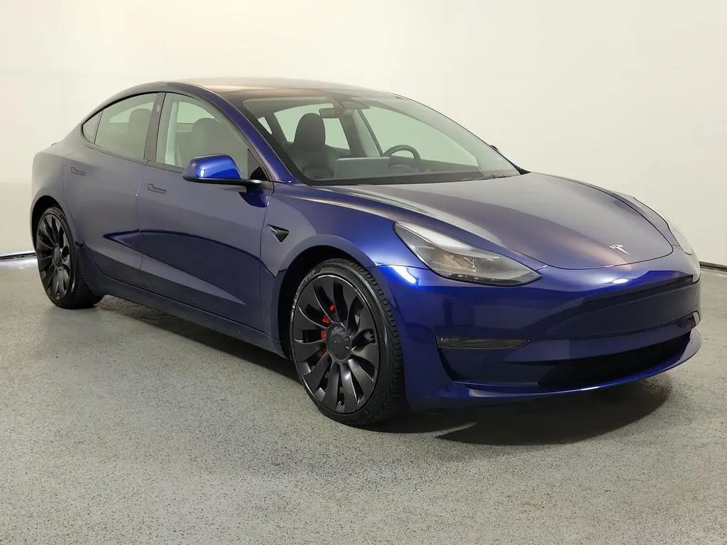 2023 Tesla Model 3 Performance