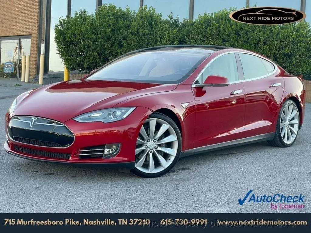 2013 Tesla Model S Performance