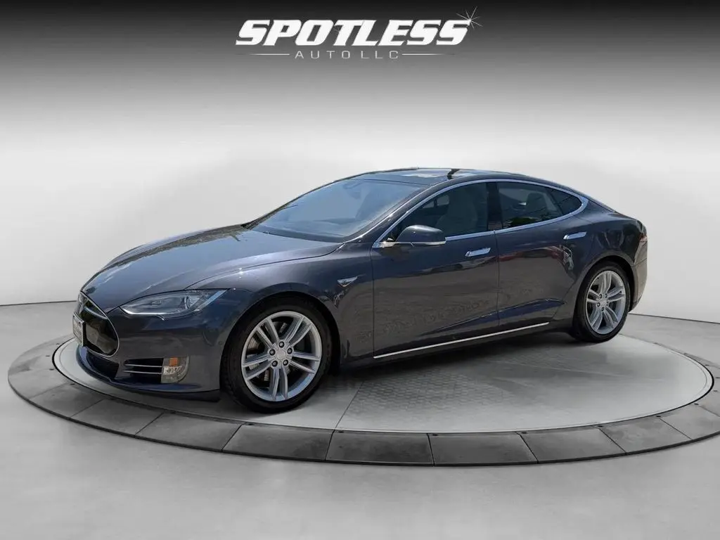 2016 Tesla Model S 70D