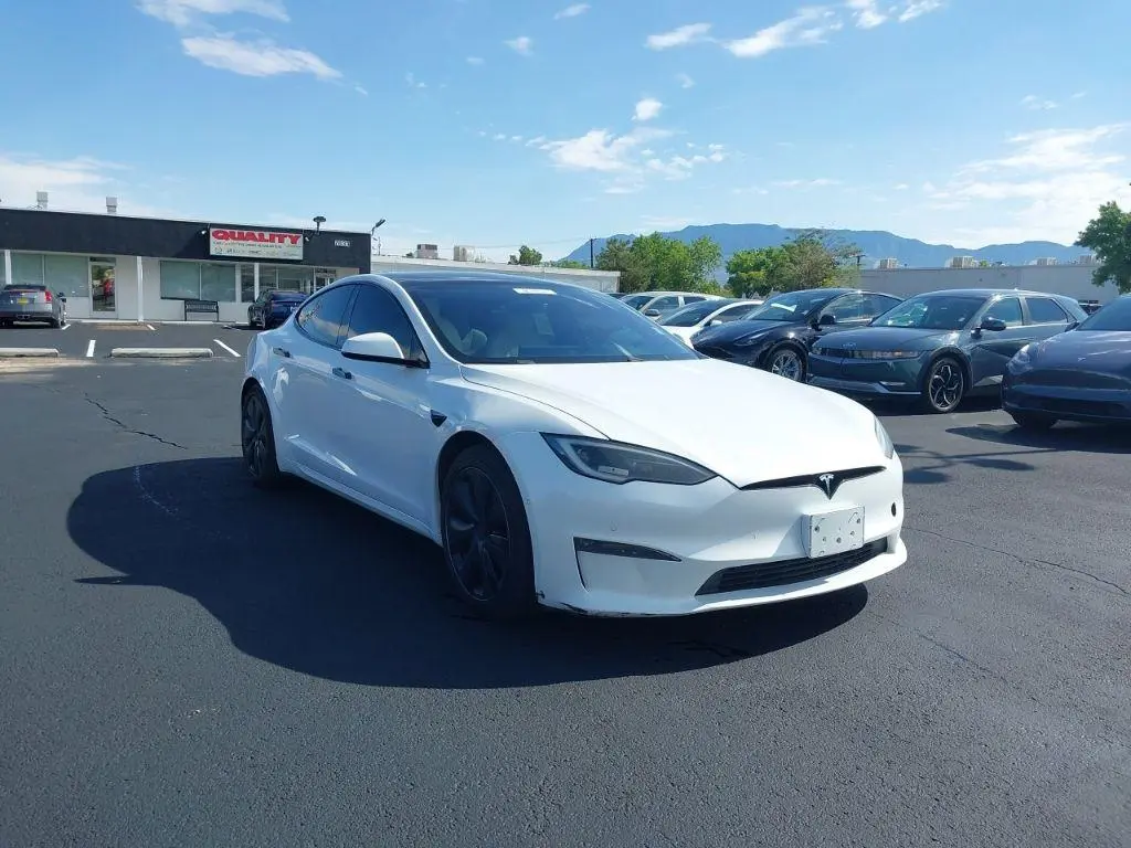 2022 Tesla Model S Long Range