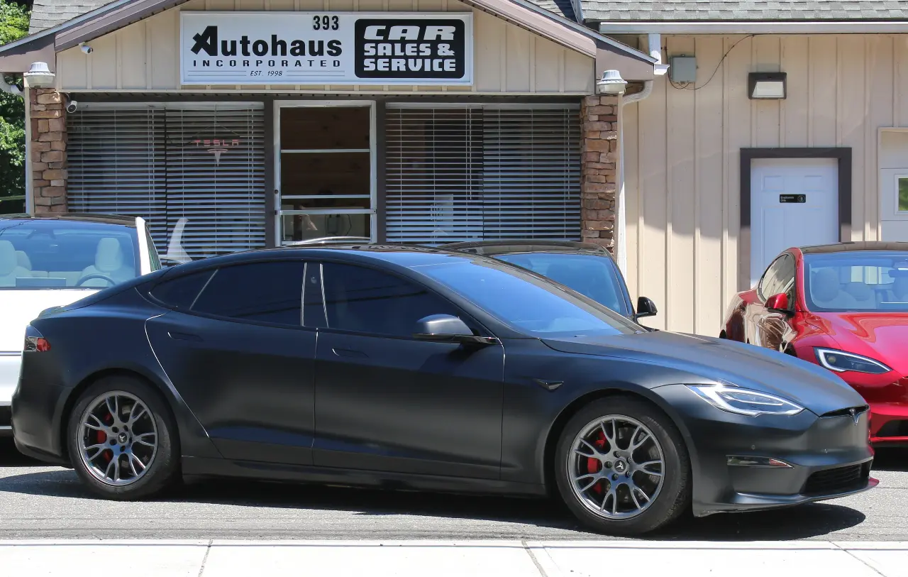 2022 Tesla Model S Plaid