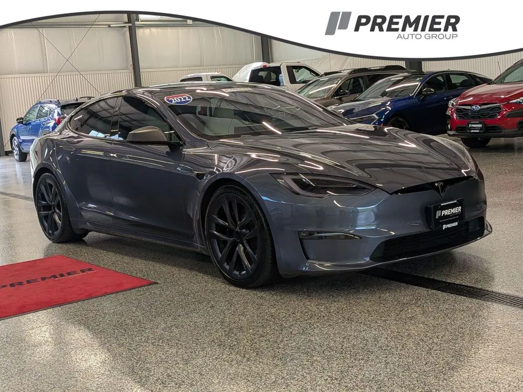 2022 Tesla Model S Plaid