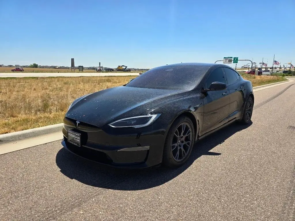 2023 Tesla Model S Plaid