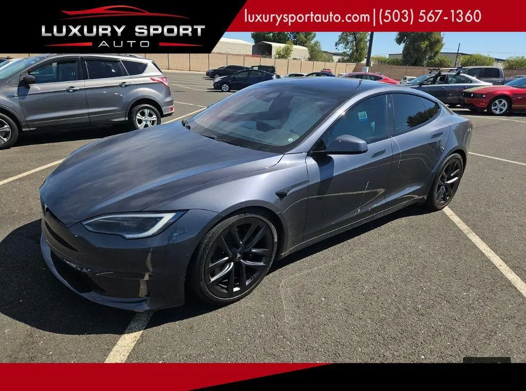 2022 Tesla Model S Plaid