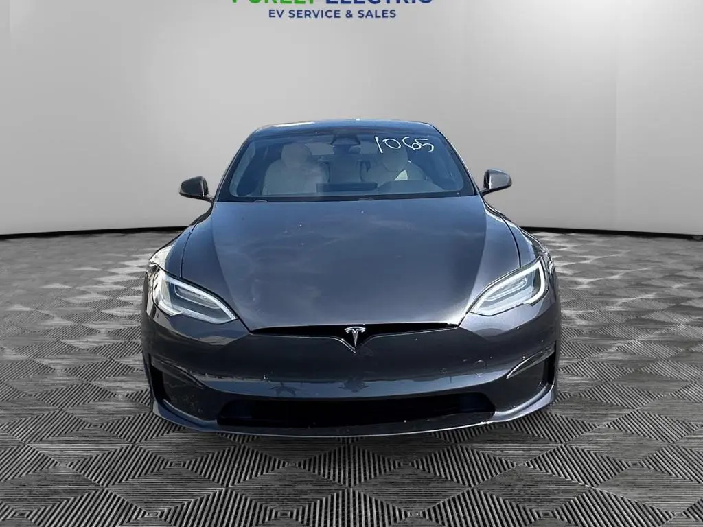 2021 Tesla Model S Plaid