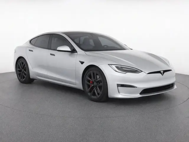 2025 Tesla Model S Plaid