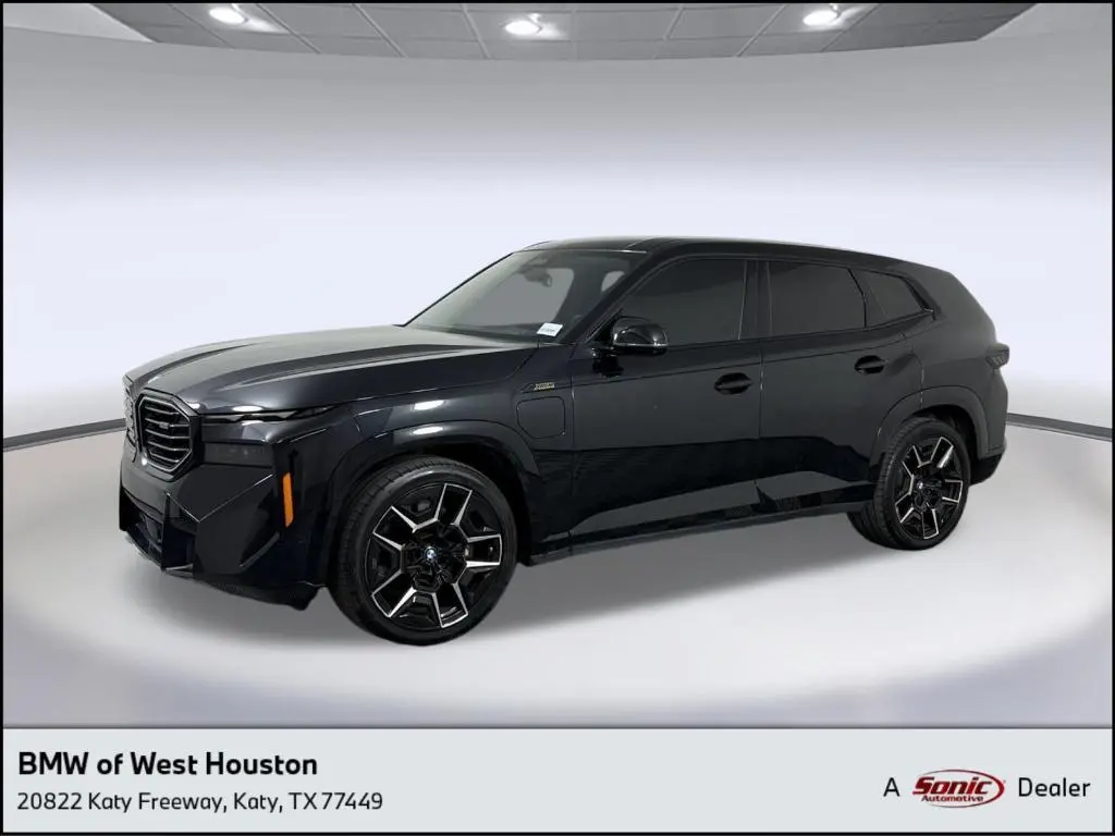 2023 BMW XM Base