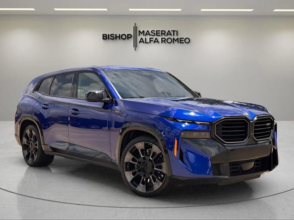 2023 BMW XM Base