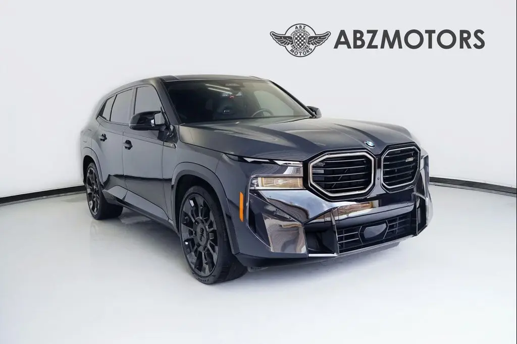 2023 BMW XM Base